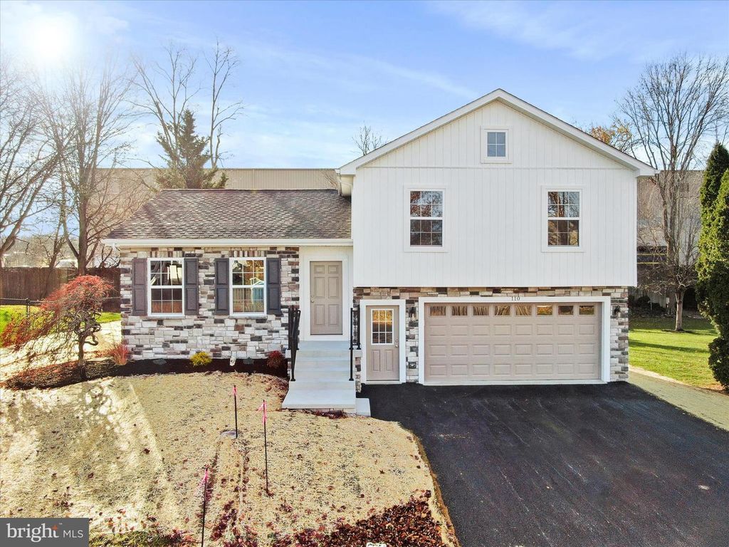 110 HYKES ROAD EAST, Greencastle, PA 17225