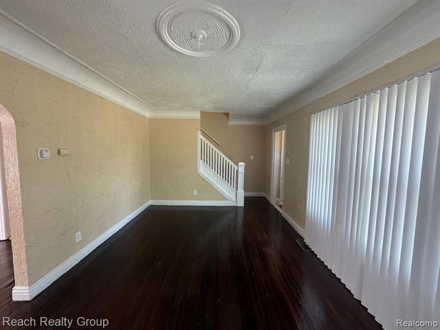 15355 Coyle Street, Detroit, MI 48227