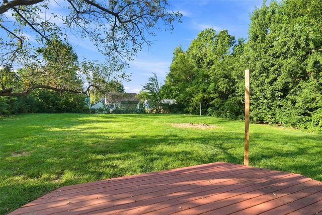 1527 29th Street NE, Cedar Rapids, IA 52402