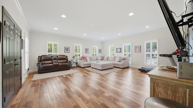 1010 Buckingham Way, Rocky Face, GA 30740