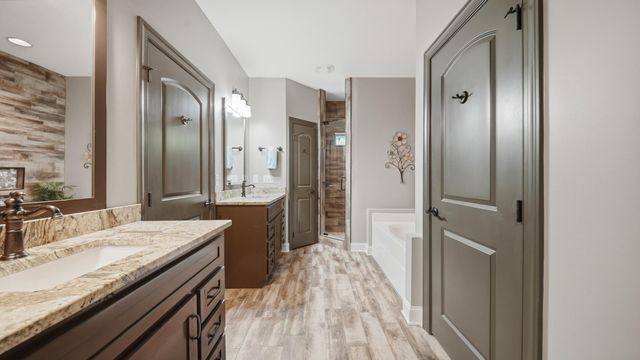 1010 Buckingham Way, Rocky Face, GA 30740