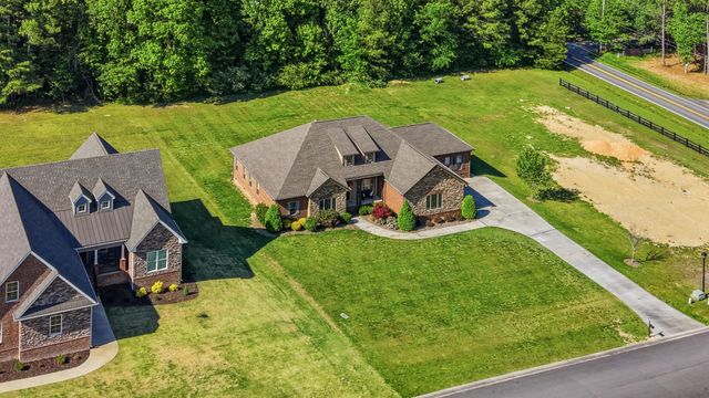1010 Buckingham Way, Rocky Face, GA 30740