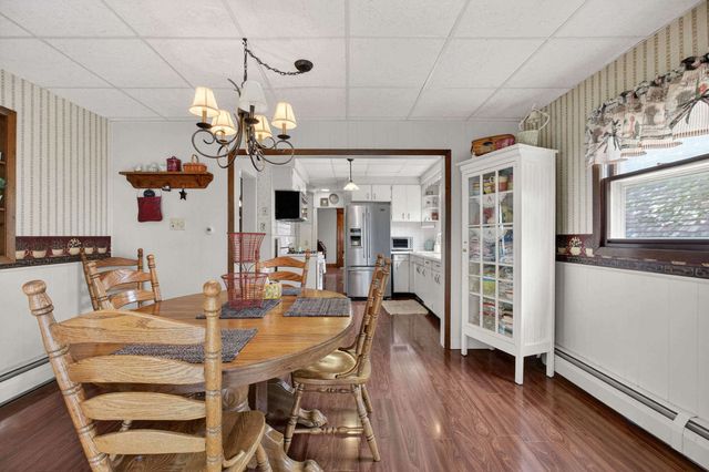 1587 34th Avenue, Moline, IL 61265