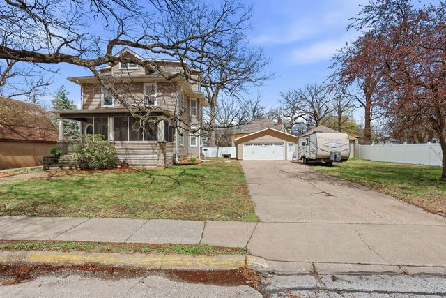 1587 34th Avenue, Moline, IL 61265