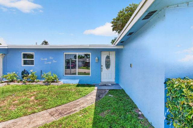 2521 Myrica Road, West Palm Beach, FL 33406