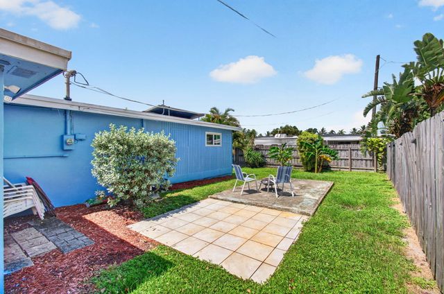 2521 Myrica Road, West Palm Beach, FL 33406