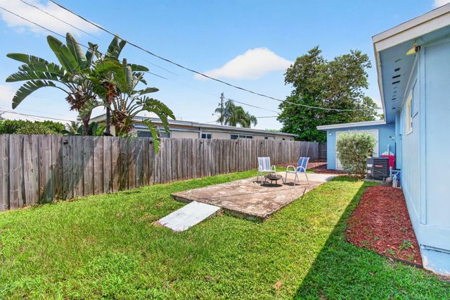 2521 Myrica Road, West Palm Beach, FL 33406