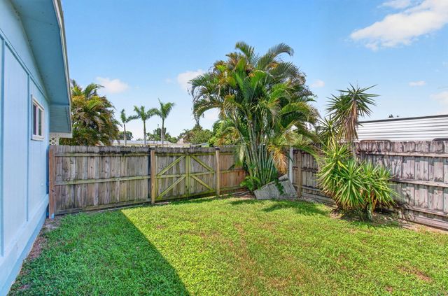 2521 Myrica Road, West Palm Beach, FL 33406