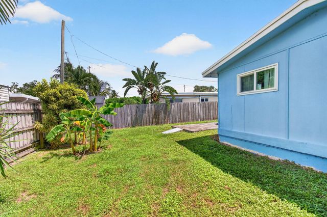 2521 Myrica Road, West Palm Beach, FL 33406