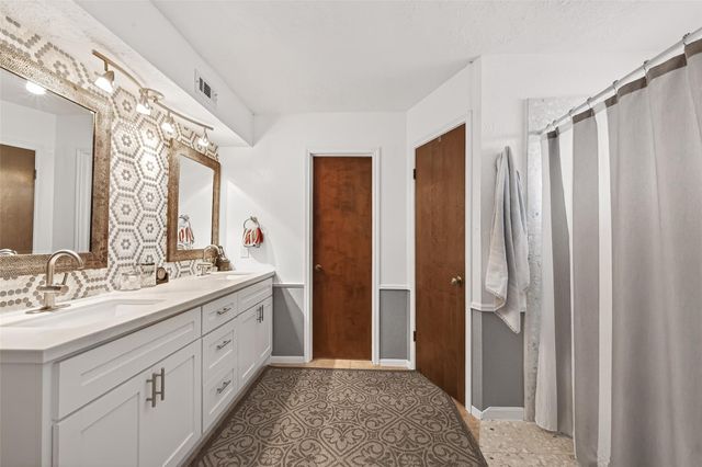 5327 Lacreek Lane, Spring, TX 77379