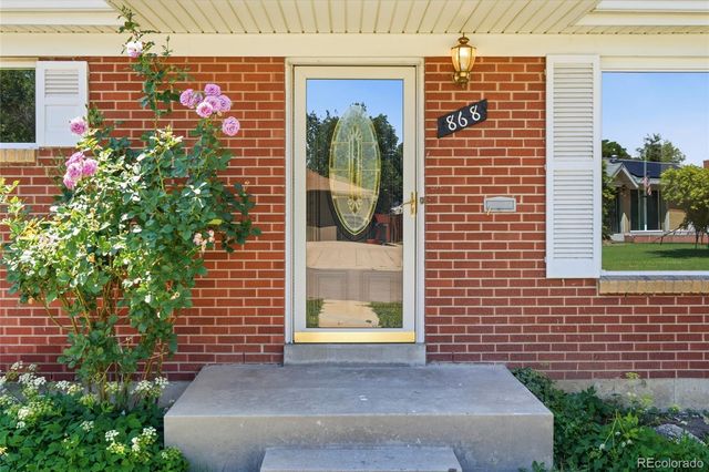 868 Ogden Circle, Denver, CO 80233