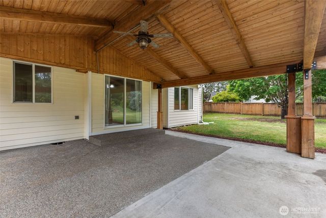 825 267th Street Ct E, Spanaway, WA 98387