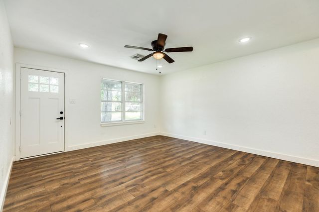 303 Yaupon Street, Sweeny, TX 77480
