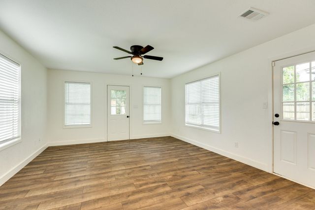 303 Yaupon Street, Sweeny, TX 77480