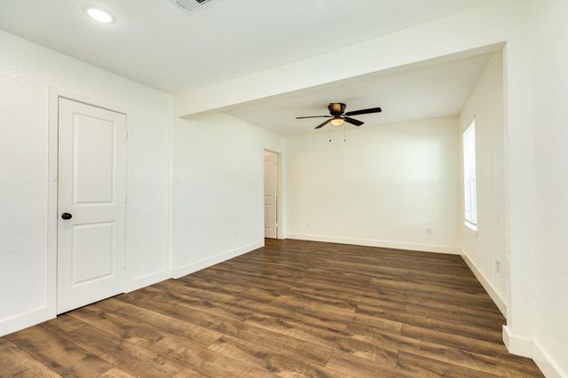 303 Yaupon Street, Sweeny, TX 77480