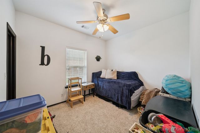 1018 W Evergreen Street, Skiatook, OK 74070