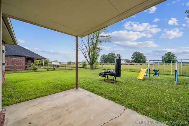 1018 W Evergreen Street, Skiatook, OK 74070