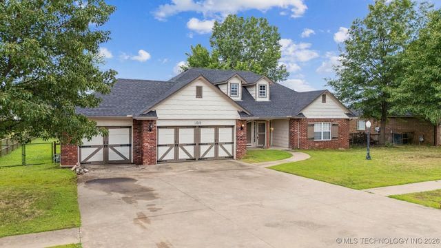 1018 W Evergreen Street, Skiatook, OK 74070