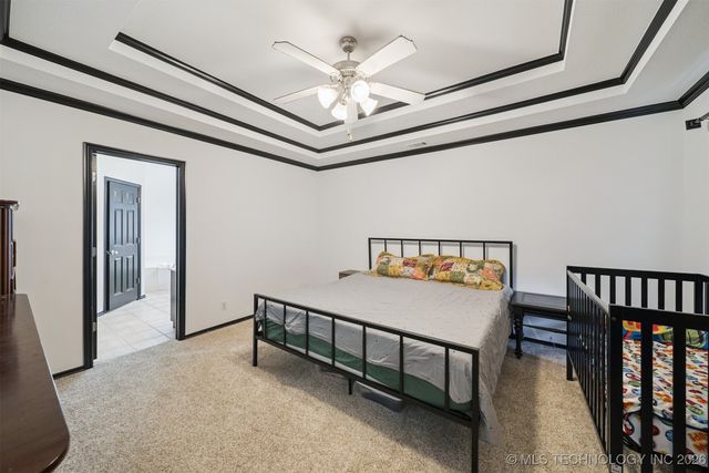 1018 W Evergreen Street, Skiatook, OK 74070