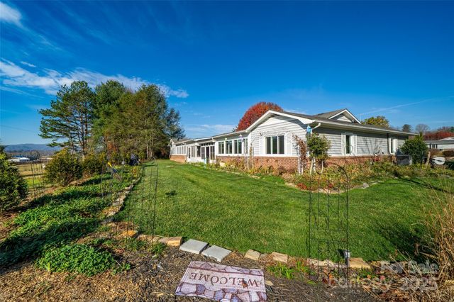 1 Wintry Drive, Hendersonville, NC 28792