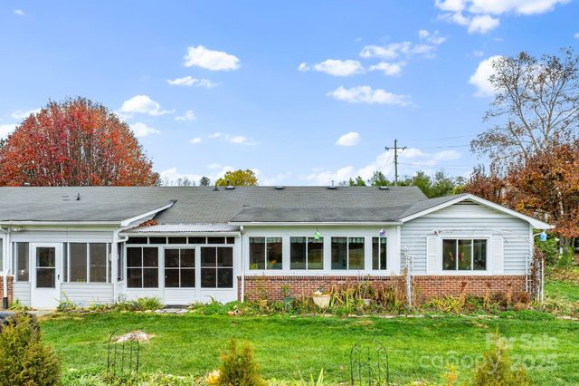 1 Wintry Drive, Hendersonville, NC 28792