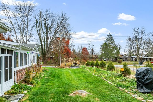 1 Wintry Drive, Hendersonville, NC 28792