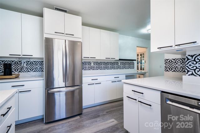 1 Wintry Drive, Hendersonville, NC 28792