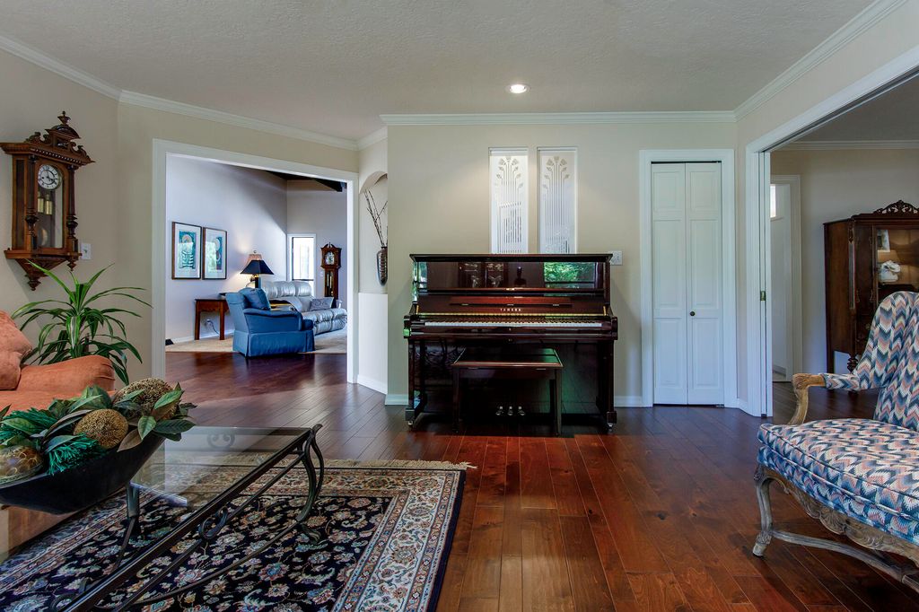 Image 36 of property listing at 5601 Planeta Court NE, Albuquerque, NM 87111