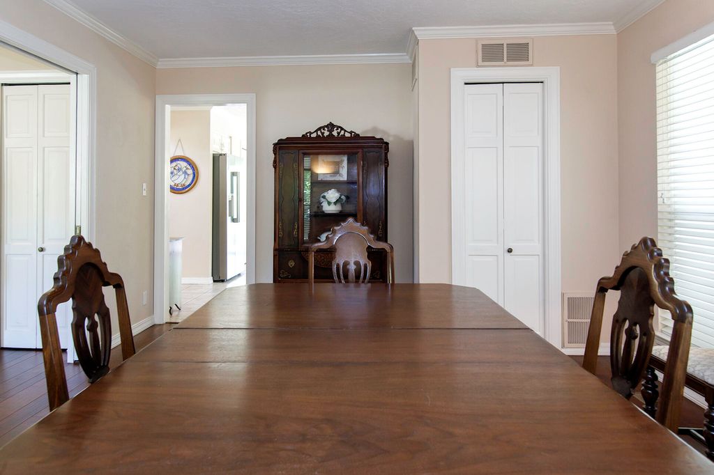 Image 39 of property listing at 5601 Planeta Court NE, Albuquerque, NM 87111