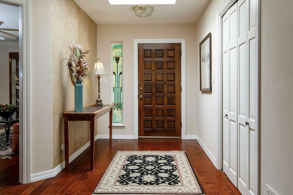 Image 41 of property listing at 5601 Planeta Court NE, Albuquerque, NM 87111