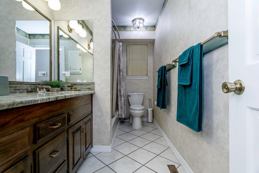 Image 43 of property listing at 5601 Planeta Court NE, Albuquerque, NM 87111