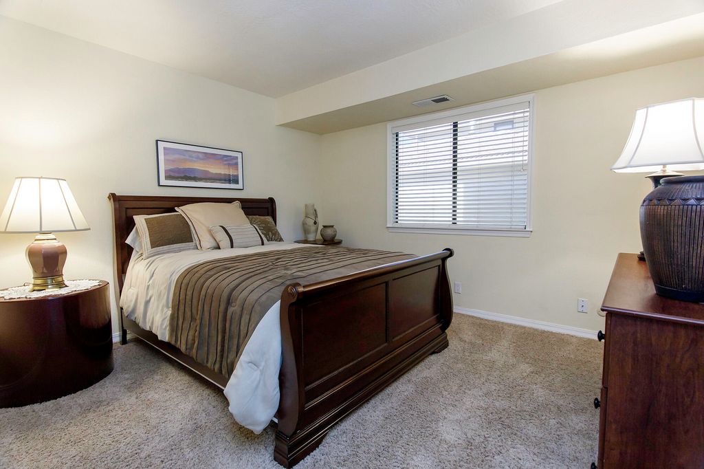 Image 49 of property listing at 5601 Planeta Court NE, Albuquerque, NM 87111