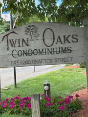 1195 Grafton St 87, Worcester, MA 01604