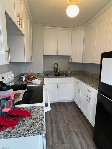 8024 W Glen RD, Norfolk, VA 23505