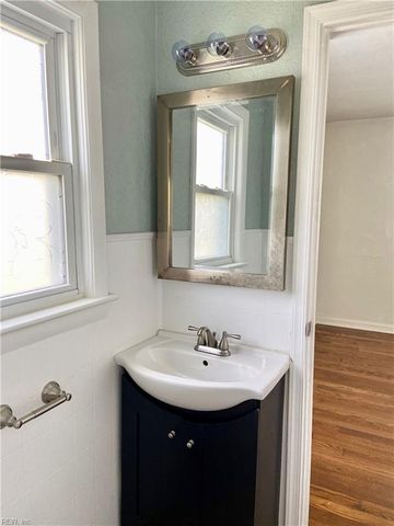 8024 W Glen RD, Norfolk, VA 23505