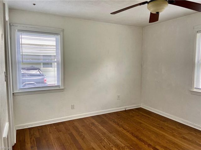 8024 W Glen RD, Norfolk, VA 23505