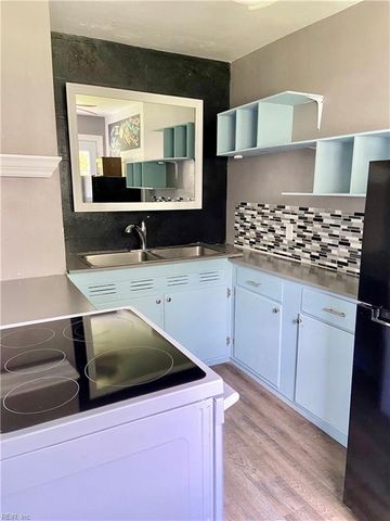 8024 W Glen RD, Norfolk, VA 23505