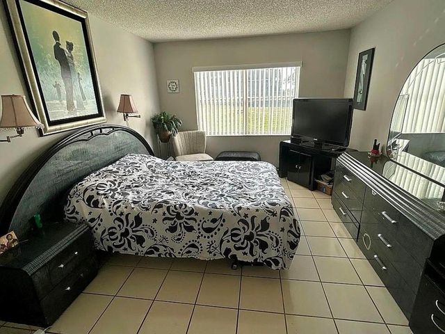 9041 Sunrise Lakes Blvd 113, Sunrise, FL 33322