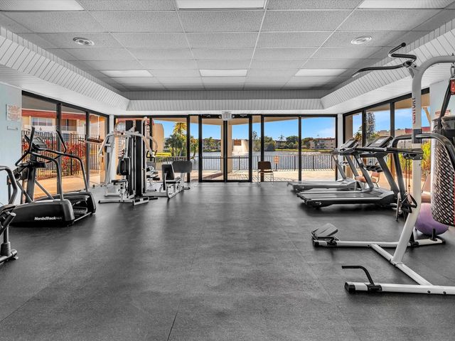 9041 Sunrise Lakes Boulevard 113, Sunrise, FL 33322