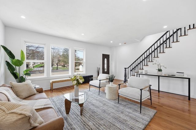 13 Green Ave, Westfield, MA 01085