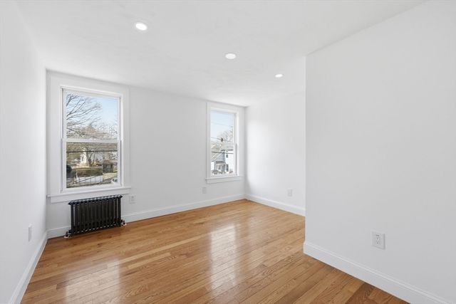 13 Green Ave, Westfield, MA 01085