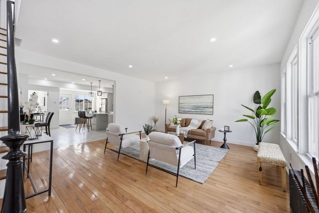 13 Green Ave, Westfield, MA 01085