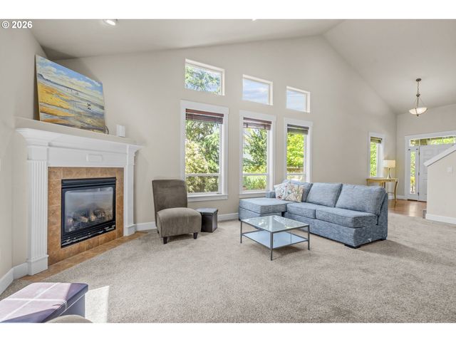 1902 Ne LUCY BELLE St, Mc Minnville, OR 97128