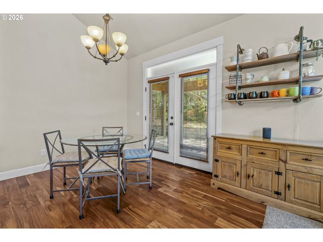 1902 Ne LUCY BELLE St, Mc Minnville, OR 97128