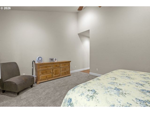 1902 Ne LUCY BELLE St, Mc Minnville, OR 97128