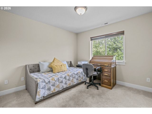 1902 Ne LUCY BELLE St, Mc Minnville, OR 97128