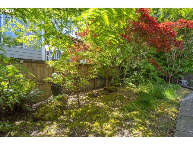 1902 Ne LUCY BELLE St, Mc Minnville, OR 97128