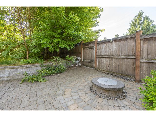 1902 Ne LUCY BELLE St, Mc Minnville, OR 97128