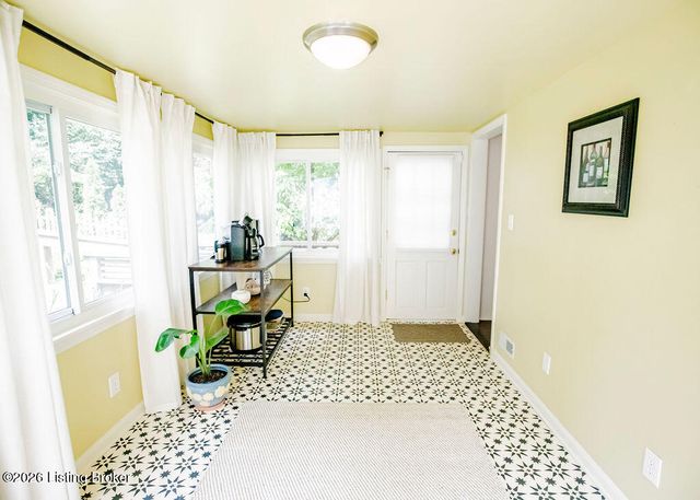 1122 Willow Ave, Louisville, KY 40204