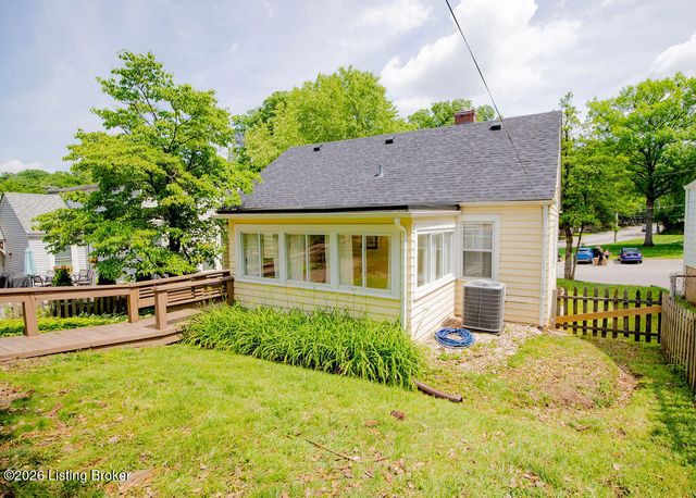 1122 Willow Ave, Louisville, KY 40204